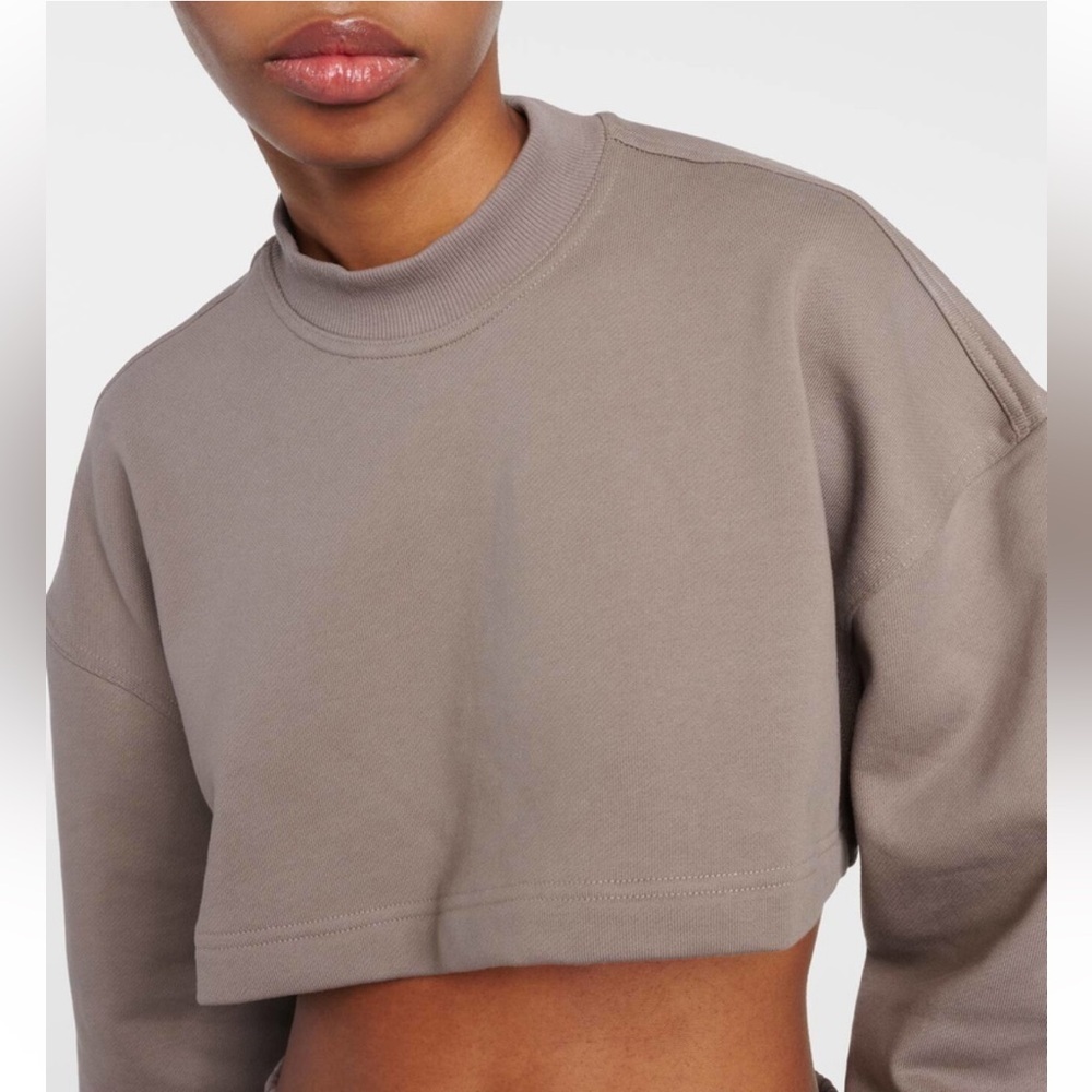 Zara Women's Cream Cropped Top